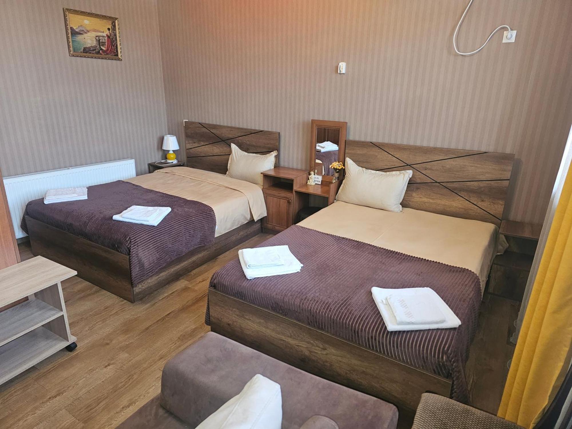Golden Gate Hotel Ахалцихе Екстериор снимка